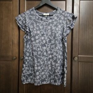 Angels Forever Young Small Womens Blouse‎ Flutter Sleeve Grey Filagree Floral